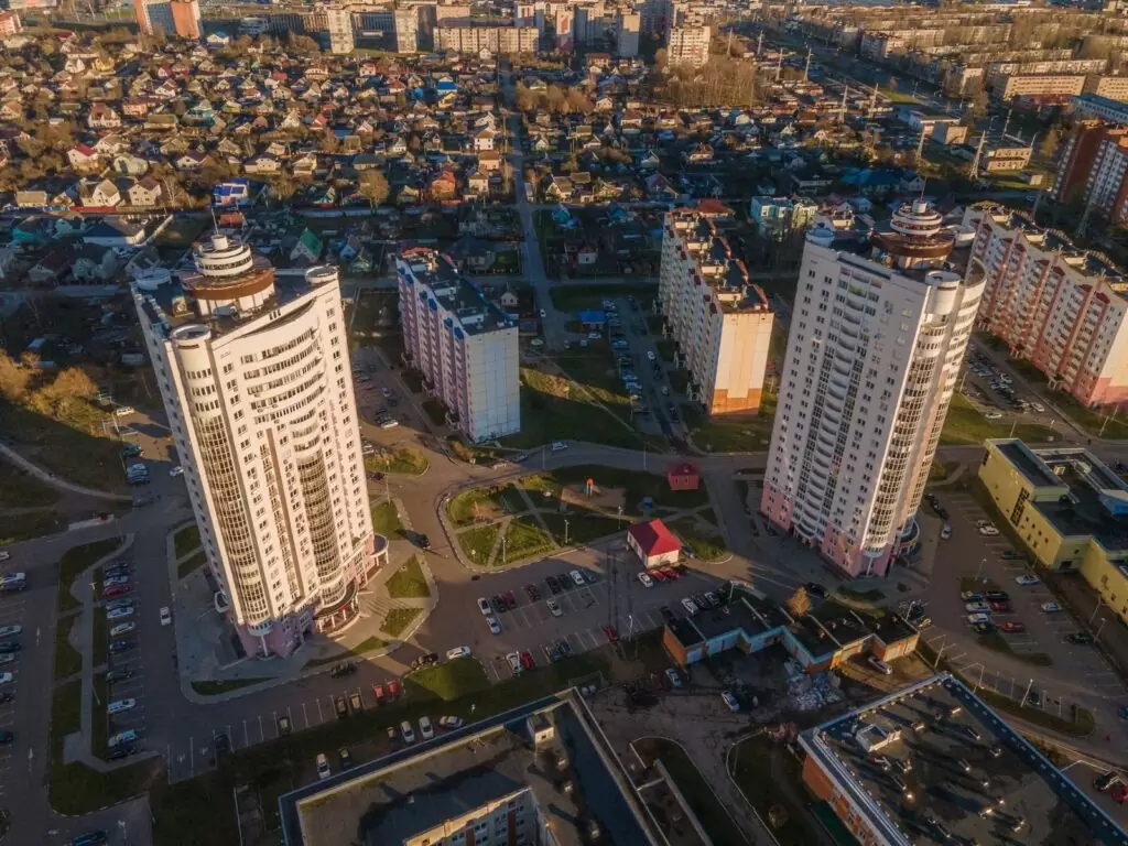 Жилой комплекс повышенной этажности со встроенными помещениями по ул. Правды в г. Витебске (Два 22-х этажных жилых дома)